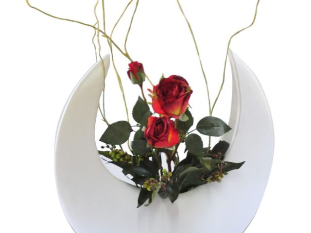 Red Dry Roses in Sickle Moon Vase